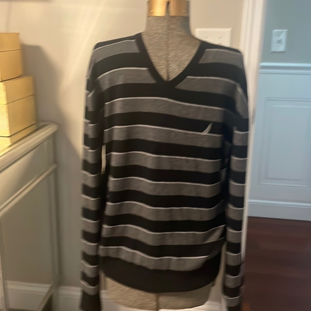 Nautica mens grey & black striped  v-neck sweater size large